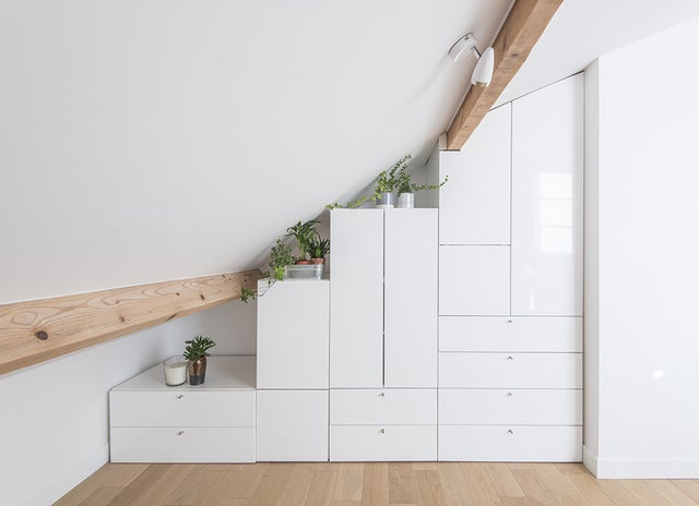 découvrez nos conseils et solutions pour l'aménagement de combles : idées, astuces pratiques et inspirations pour optimiser l'espace sous votre toit et créer une pièce de vie confortable.