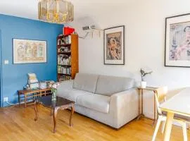 découvrez cet appartement chic à vanves, alliant élégance et confort moderne. idéalement situé, il offre un cadre de vie raffiné et toutes les commodités à proximité. parfait pour une vie urbaine stylée aux portes de paris.