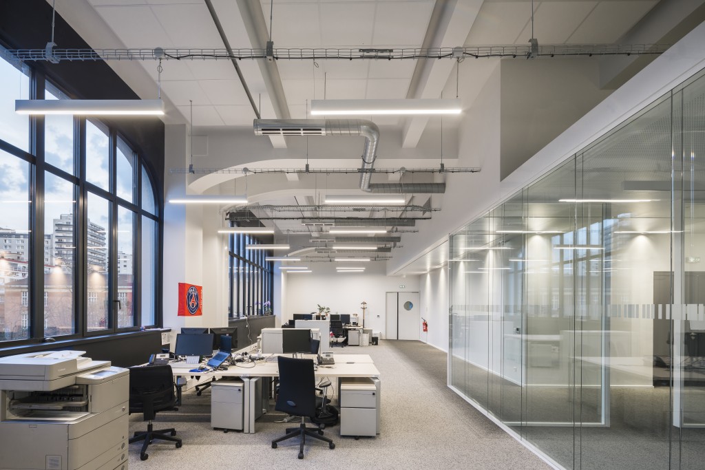 vous recherchez un architecte d'intérieur à paris 20 ? bénéficiez de conseils personnalisés et d’un accompagnement sur mesure pour transformer et optimiser votre espace de vie ou de travail.
