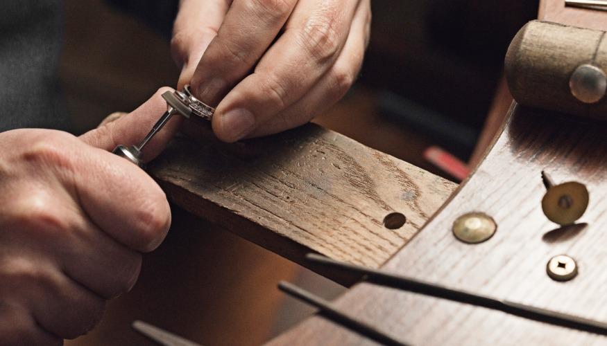 trouvez un artisan qualifié à nanterre pour vos besoins de travaux, rénovation, plomberie, électricité ou dépannage. service rapide, professionnel et devis gratuit.