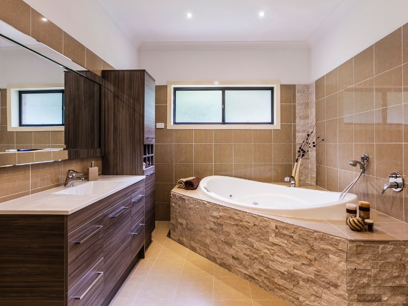 découvrez le budget nécessaire pour rénover une salle de bain à paris en 2025 : conseils, prix moyens et astuces pour optimiser vos dépenses tout en réalisant vos projets.