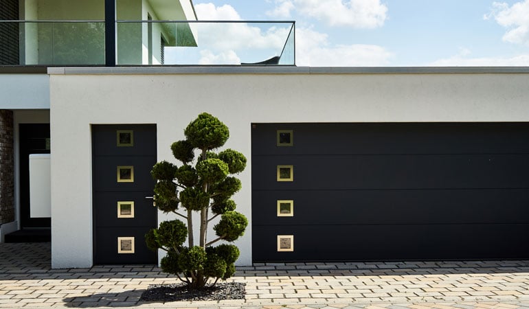 découvrez tout ce qu'il faut savoir sur le coût d'un garage : prix de construction, d'achat, d'entretien et conseils pour maitriser votre budget selon vos besoins.