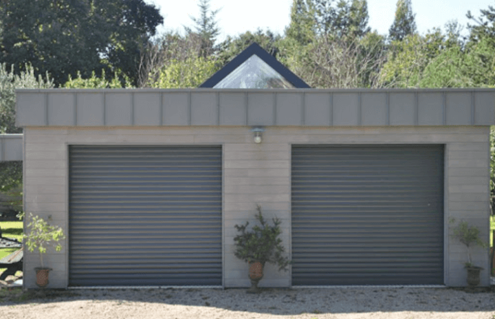 découvrez tout ce qu'il faut savoir sur le coût d'un garage : prix de construction, frais d'entretien, facteurs influençant le tarif et conseils pour optimiser votre budget.