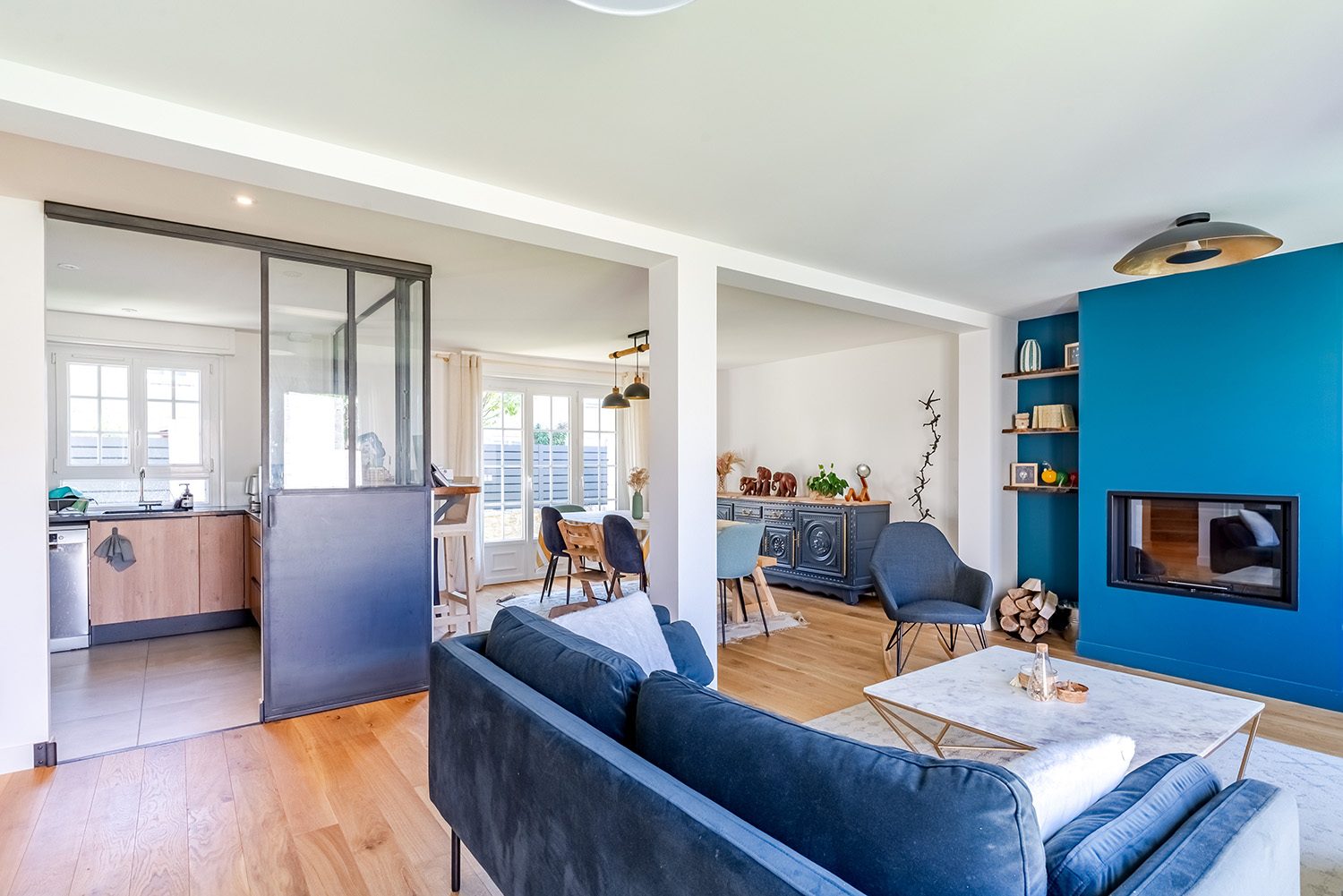 découvrez combien coûte une rénovation, les facteurs qui influencent le budget et des conseils pour estimer le prix de vos travaux. comparez les devis et optimisez vos dépenses !