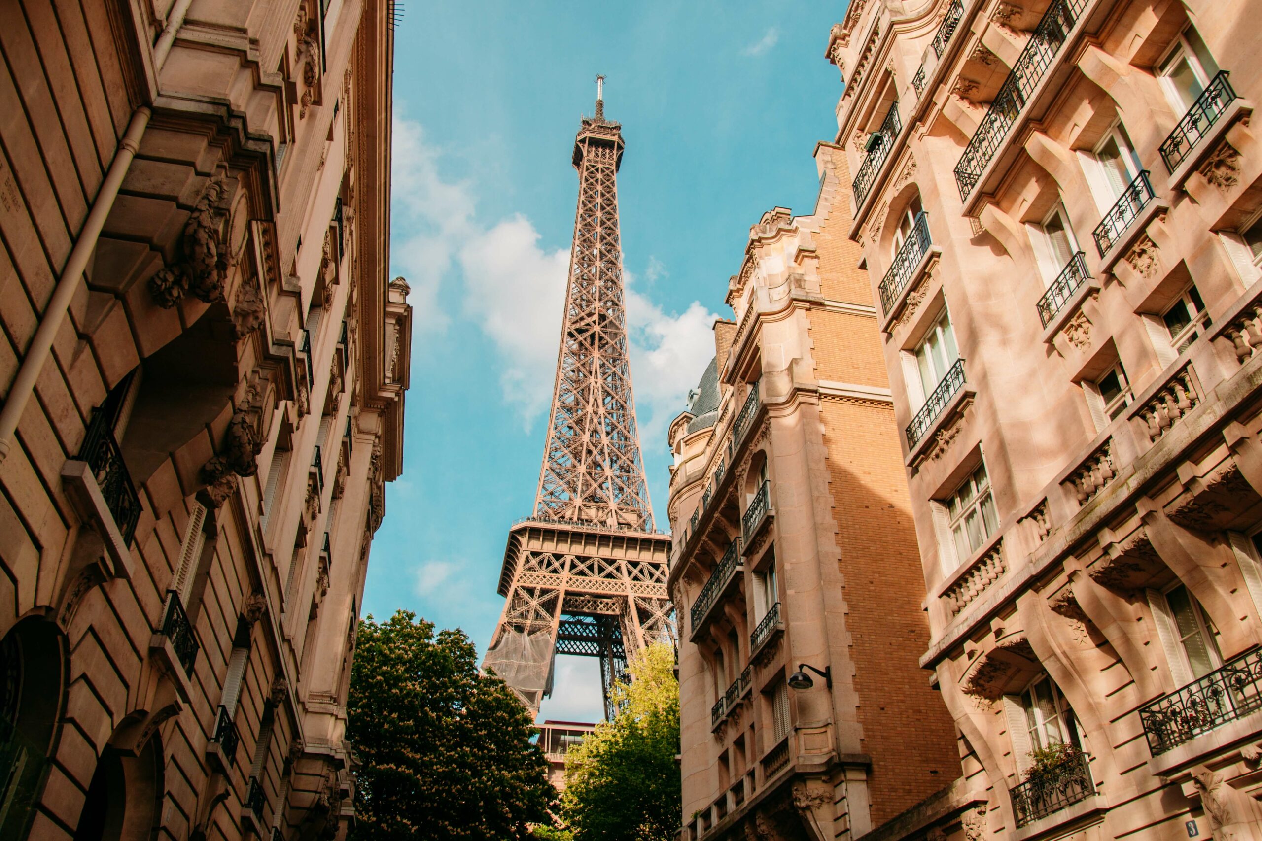 découvrez les coûts de rénovation à paris en 2025 : analyse des tarifs moyens, conseils pour optimiser votre budget et tendances du marché parisien. préparez efficacement vos travaux avec nos estimations actualisées.