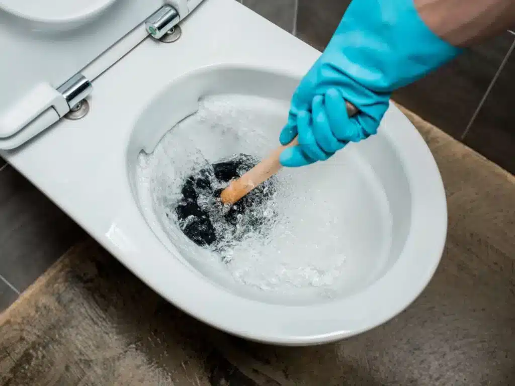 besoin d’un débouchage de wc à laval-en-brie ? intervention rapide, service professionnel et solutions efficaces pour déboucher vos toilettes. contactez-nous dès maintenant !
