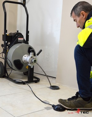découvrez nos conseils et solutions efficaces pour déboucher vos canalisations rapidement et prévenir les bouchons. astuces simples, produits adaptés et méthodes naturelles pour un entretien optimal de votre plomberie.