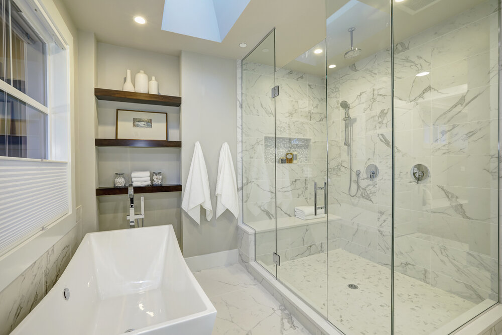 découvrez tout ce qu'il faut savoir sur la douche italienne : design moderne, accès facile, solutions sur-mesure et conseils pratiques pour une salle de bain élégante et fonctionnelle.