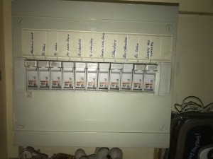 faites appel à un expert en électricité à courbevoie pour tous vos besoins d'installation, de dépannage et de mise aux normes électriques. intervention rapide et service de qualité.