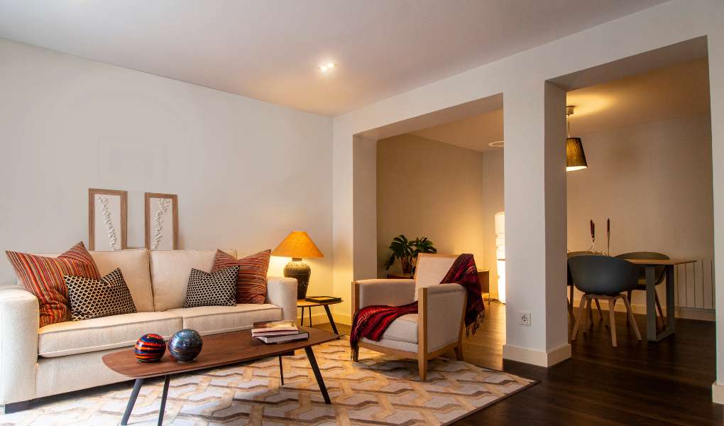 découvrez nos conseils pratiques pour optimiser votre budget rénovation d'un appartement de 50m2 : astuces pour économiser, choix des matériaux, devis comparatifs et priorisation des travaux pour un projet réussi sans dépasser vos moyens.