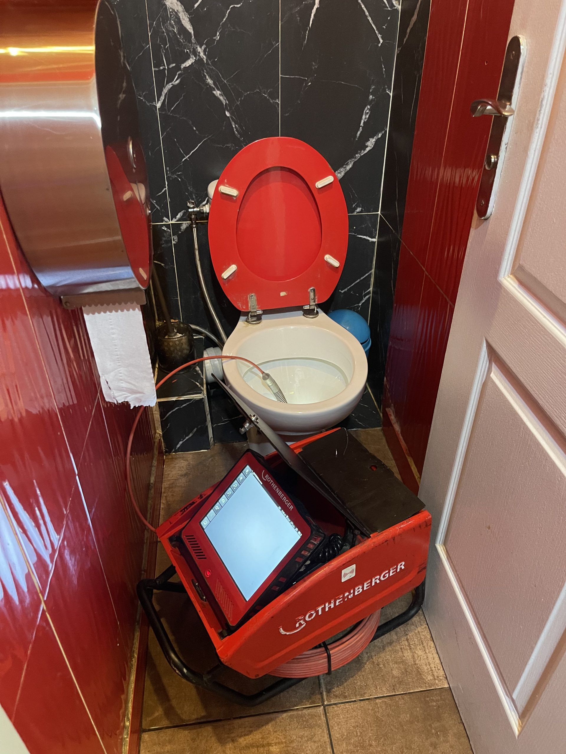 service de plomberie à châtenay-malabry : dépannage, installation, entretien de vos équipements sanitaires. intervention rapide par des plombiers qualifiés. obtenez un devis gratuit dès maintenant.