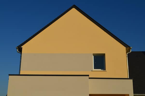 découvrez le prix d’un ravalement de façade pour une surface de 100m² : tarifs moyens, facteurs de coût et conseils pour bien estimer votre budget rénovation.