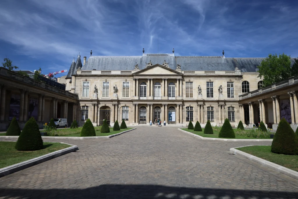 confiez vos travaux de rénovation dans le 3ème arrondissement de paris à des experts qualifiés. devis gratuit, accompagnement personnalisé, solutions sur mesure pour appartements et locaux professionnels.