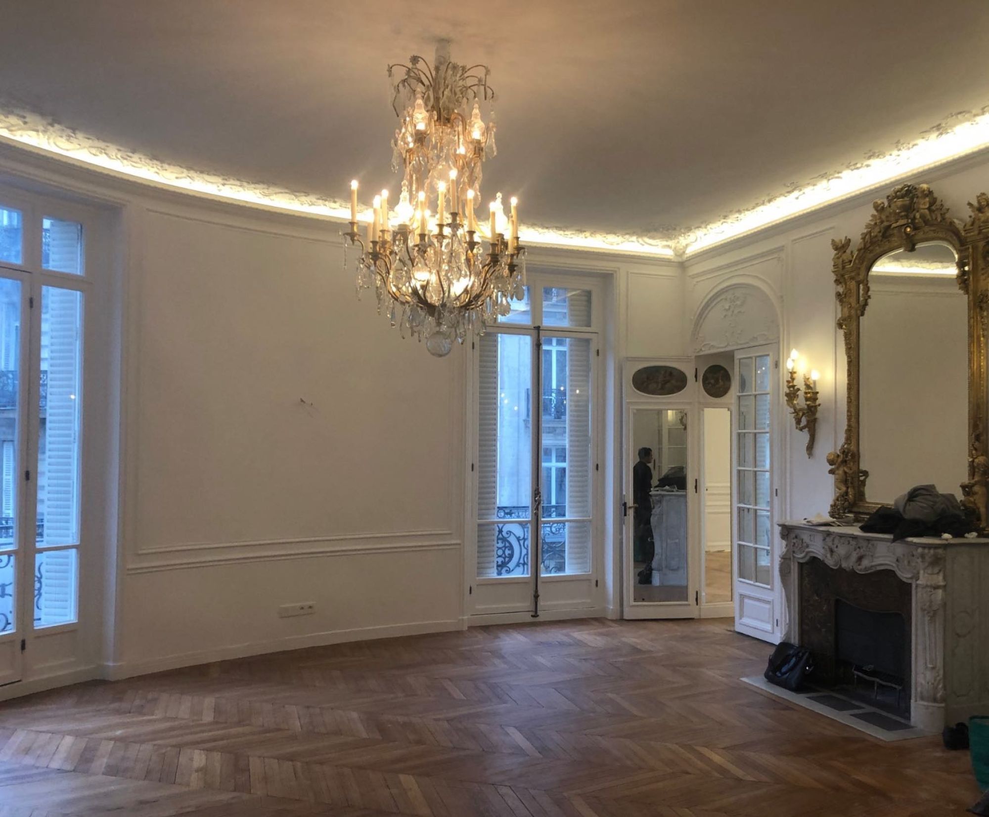 confiez la rénovation de votre appartement à paris à des experts. rénovation complète, travaux de qualité, conseils personnalisés et respect des délais pour donner une nouvelle vie à votre intérieur.