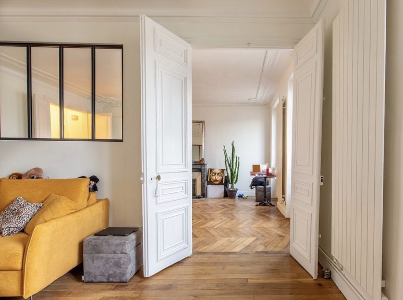 confiez la rénovation de votre appartement à paris à des experts pour moderniser votre intérieur, optimiser l'espace et valoriser votre bien. devis gratuit et prestations personnalisées.