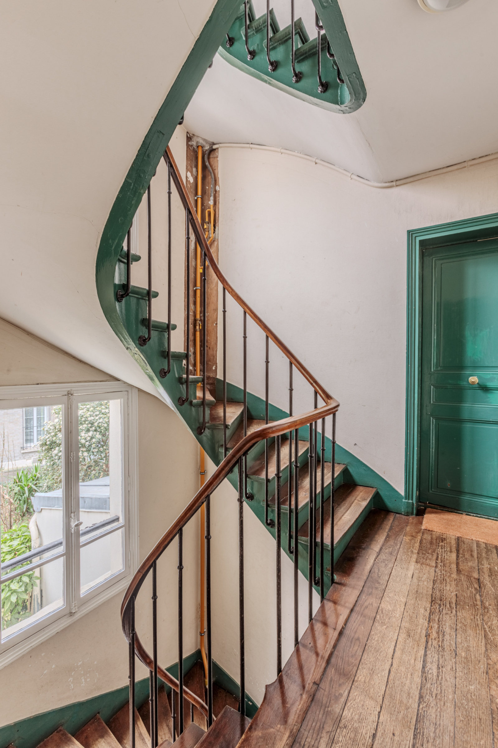 confiez la rénovation de votre appartement vintage à paris 75005 en 2025 à des experts passionnés. modernisez et valorisez votre bien tout en préservant le charme de l'ancien grâce à des solutions sur-mesure.