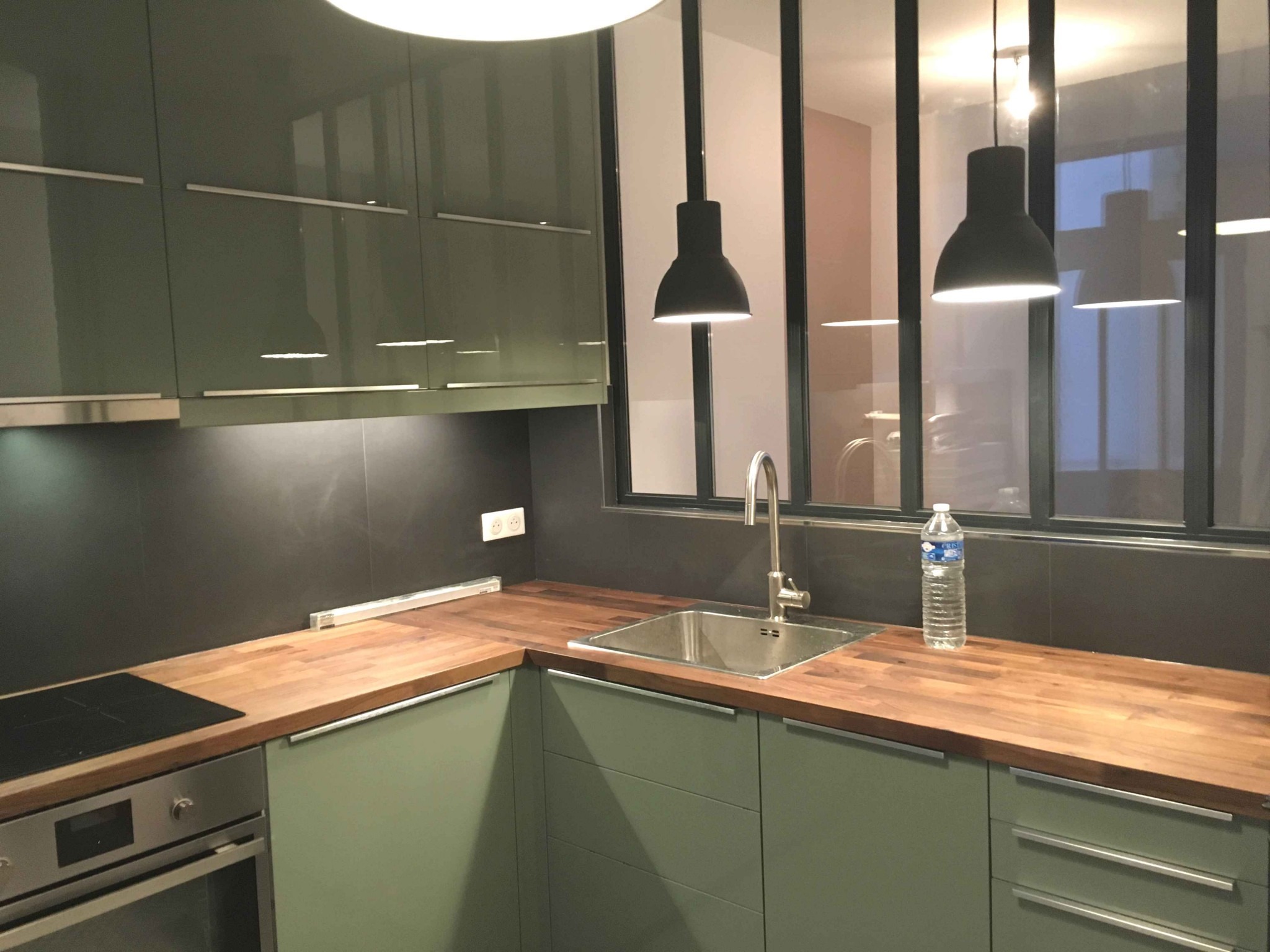 confiez la rénovation de votre cuisine à paris à des experts. devis gratuit, conseils personnalisés et transformation sur-mesure pour une cuisine moderne, fonctionnelle et esthétique.