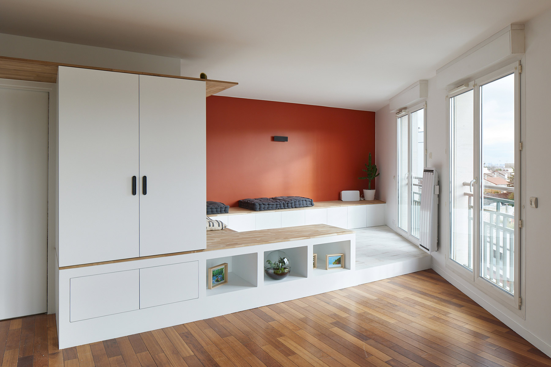 confiez la rénovation de vos espaces professionnels à suresnes à notre équipe d’experts. optimisez vos bureaux, commerces ou locaux grâce à des solutions sur-mesure, modernes et efficaces. devis personnalisé gratuit.