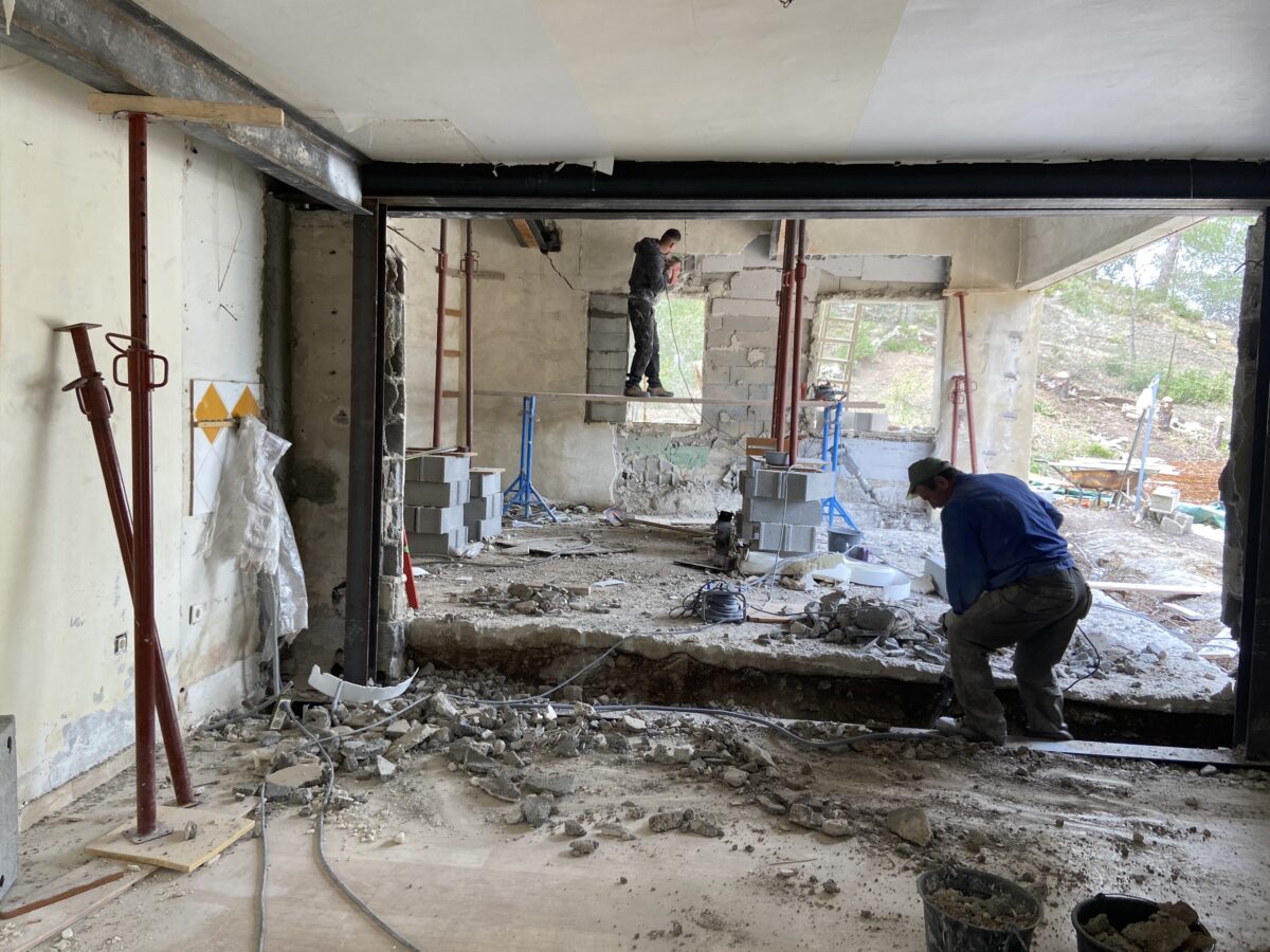 découvrez nos conseils et idées pour réussir la rénovation d'une maison ancienne : étapes clés, astuces pour préserver le charme, optimiser l'isolation et moderniser votre habitat tout en respectant son authenticité.
