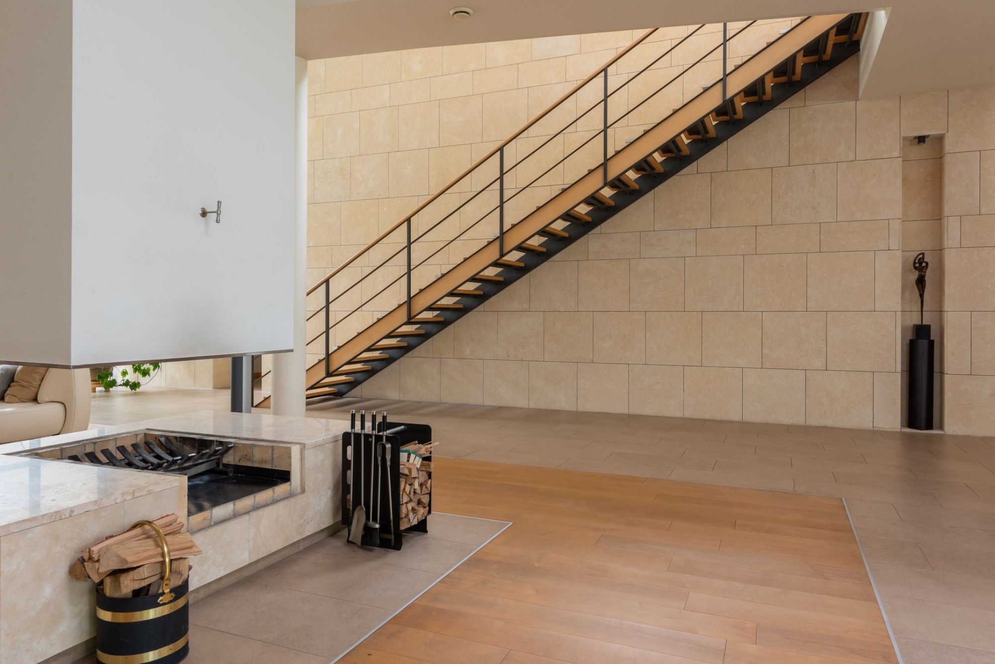 confiez la rénovation de votre maison à paris à des experts. bénéficiez de conseils personnalisés, d’un accompagnement sur mesure et d’une réalisation de qualité pour moderniser et valoriser votre bien.