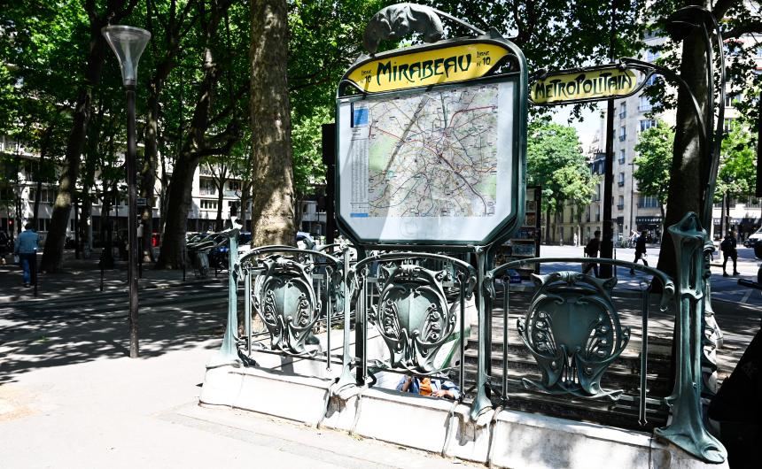 confiez votre projet de rénovation à paris 10 à des professionnels expérimentés. devis gratuit, conseils personnalisés et accompagnement sur-mesure pour tous vos travaux de rénovation d'appartement ou de maison.