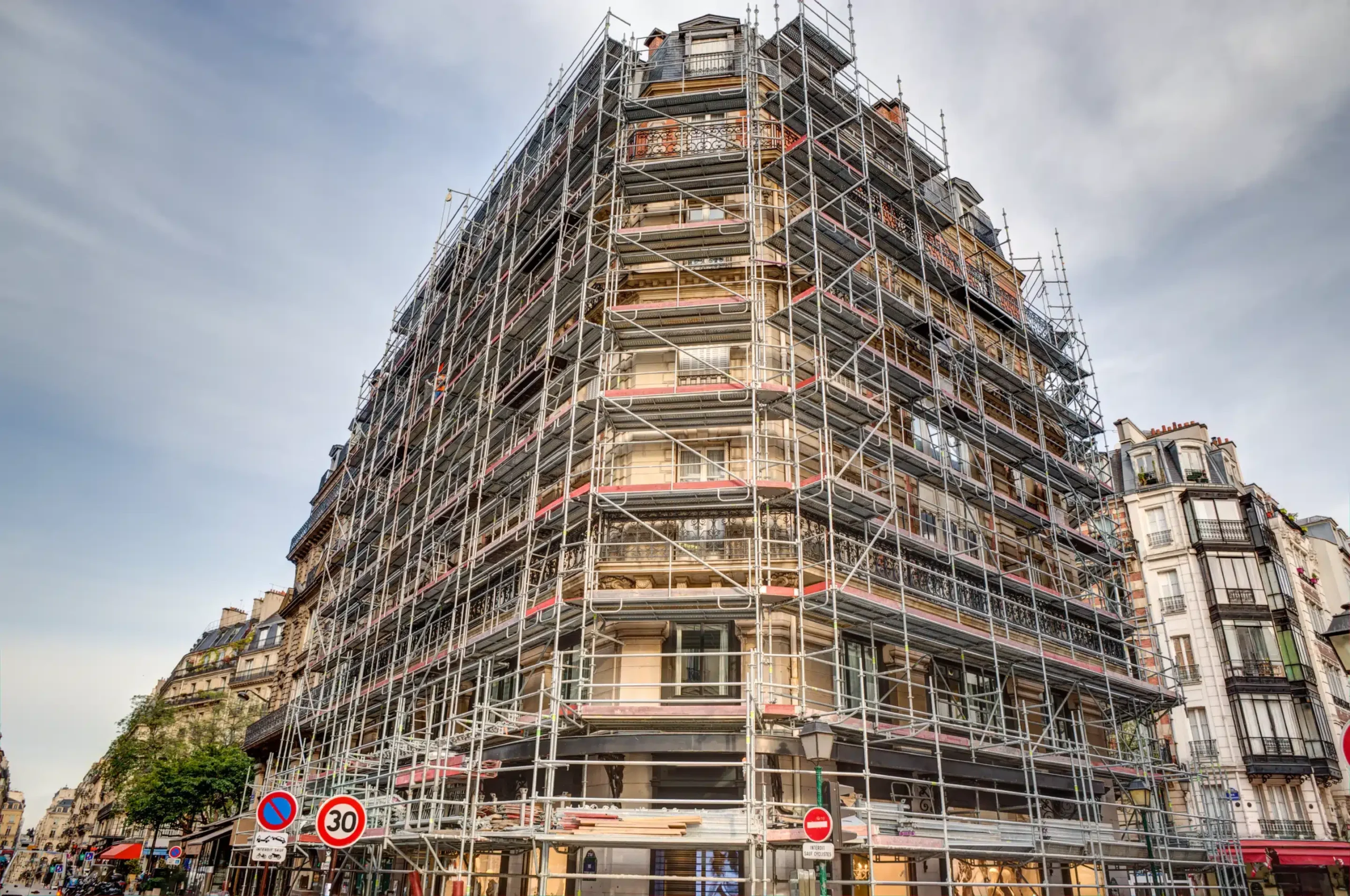 confiez votre rénovation à paris à des experts ! travaux complets, appartements ou maisons, devis gratuit et conseils personnalisés pour transformer votre intérieur selon vos envies.