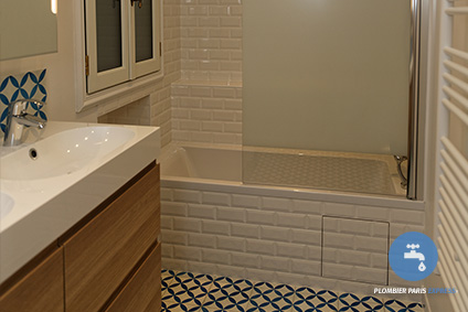 confiez la rénovation de votre salle de bain à paris à des experts. solutions sur mesure, matériaux de qualité et finitions haut de gamme pour transformer votre espace en un lieu moderne et fonctionnel.