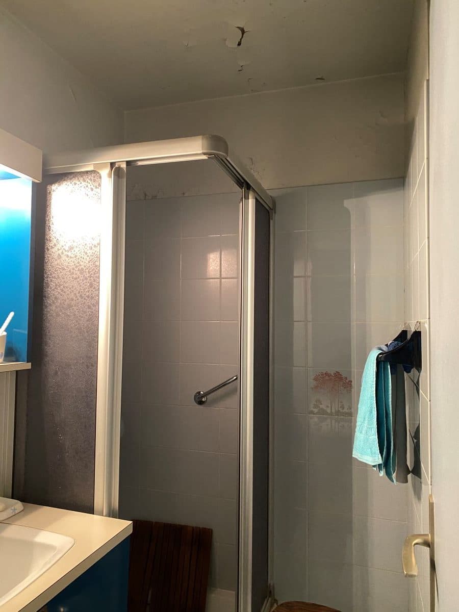 confiez la rénovation de votre salle de bain à paris à des experts ! design moderne, matériaux de qualité et accompagnement personnalisé pour un espace sur-mesure.