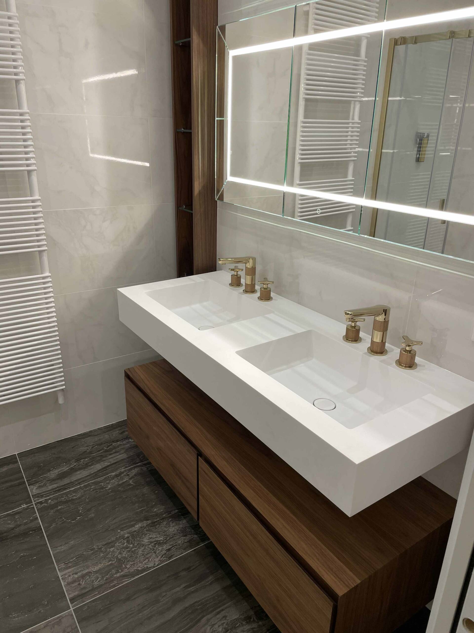confiez la rénovation de votre salle de bain à paris à des professionnels. conseils personnalisés, matériaux de qualité et réalisation soignée pour un espace moderne et fonctionnel.