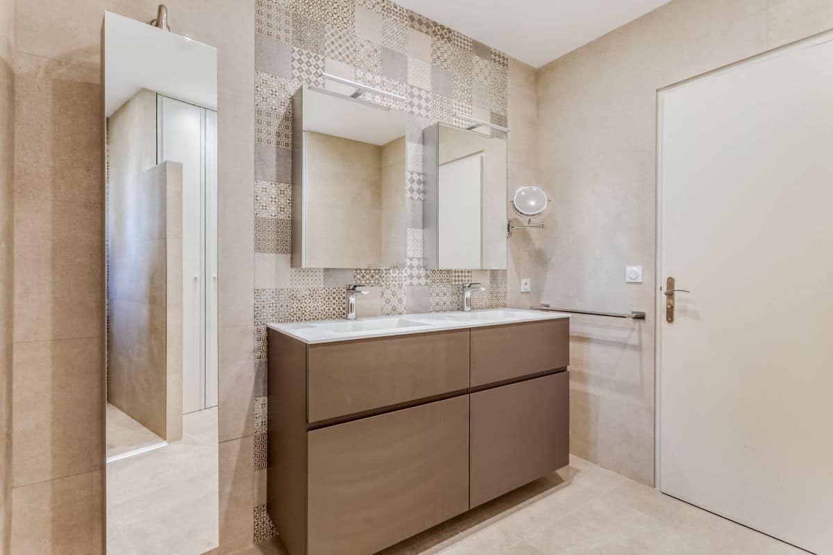 besoin de rénover votre salle de bain à ville-d’avray ? découvrez nos services sur mesure pour transformer votre espace avec des solutions modernes, élégantes et adaptées à vos besoins.