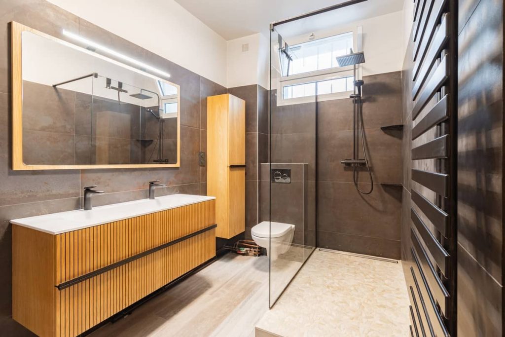 confiez la rénovation de votre salle de bains à paris 75019 à des professionnels qualifiés. devis gratuit, conseils personnalisés et réalisation sur-mesure pour transformer votre espace selon vos envies.