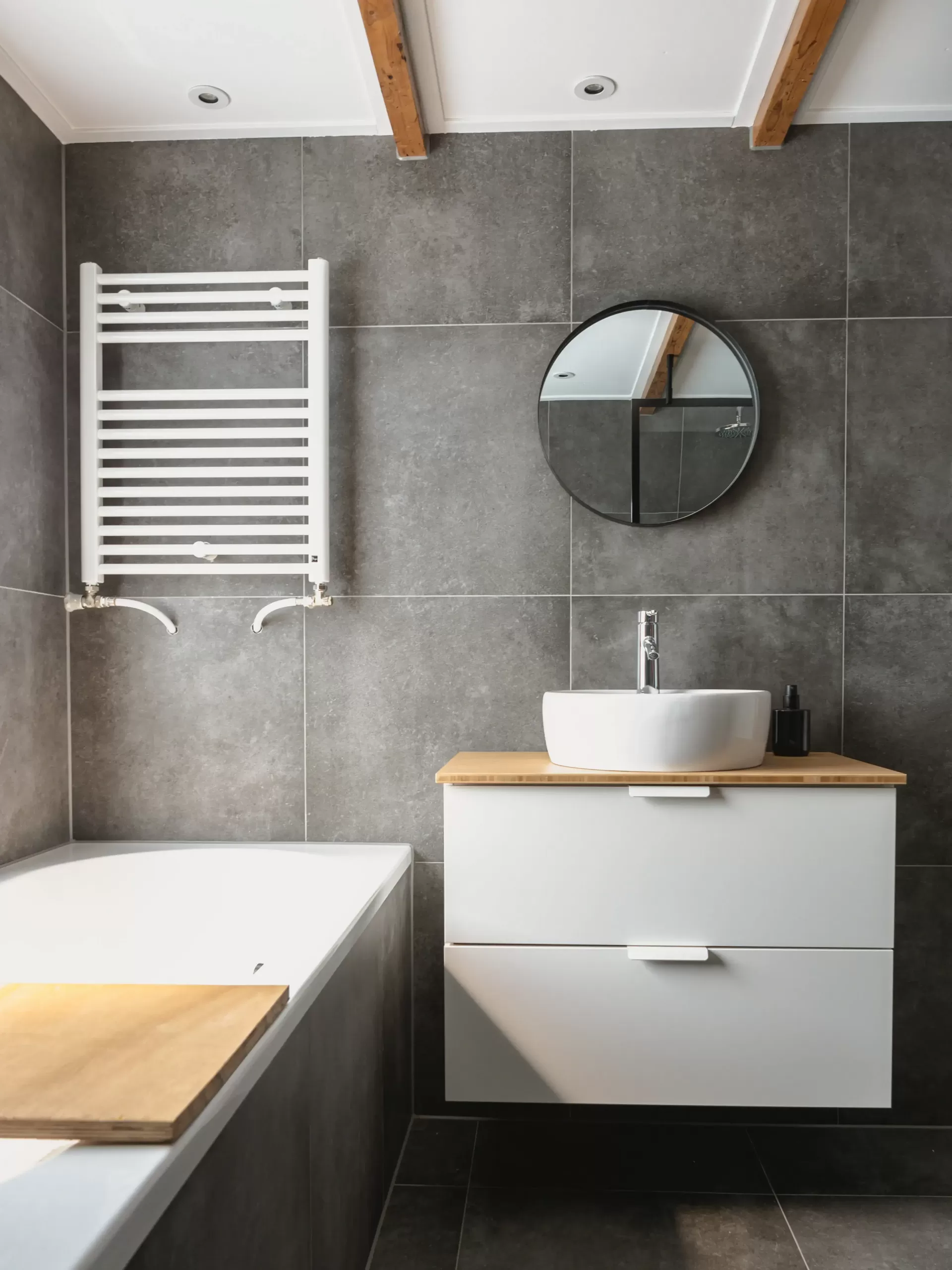 confiez la rénovation de votre salle de bains à paris à nos experts. design moderne, matériaux de qualité et accompagnement personnalisé pour transformer votre espace en un lieu fonctionnel et élégant.