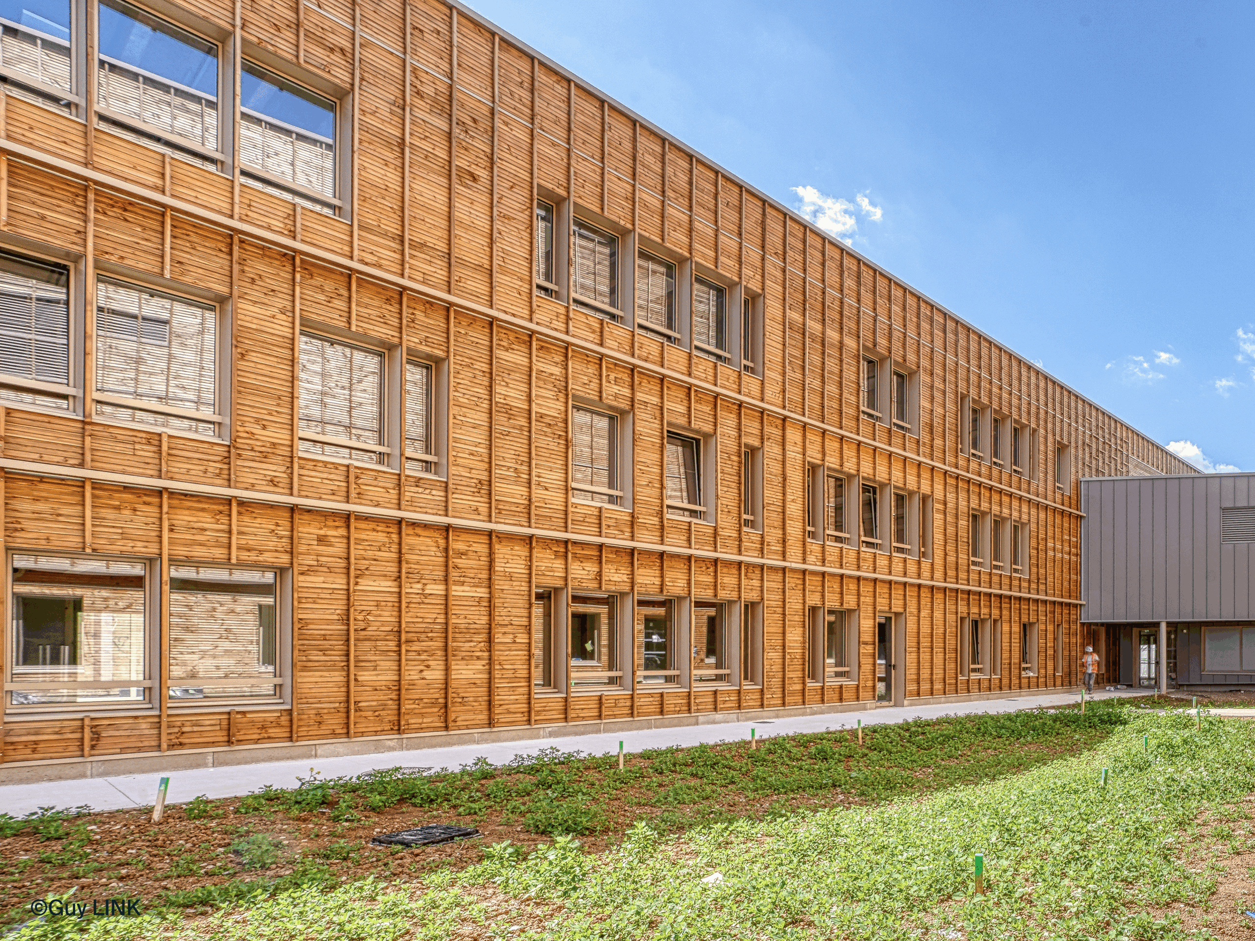 besoin de rénover votre maison ou appartement à bourg-la-reine ? découvrez nos services de rénovation sur mesure : intérieur, extérieur, plomberie, électricité et plus. devis gratuit et travaux de qualité.