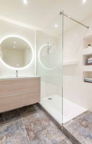 confiez la rénovation de votre salle de bain à gennevilliers à des experts. conseils personnalisés, travaux de qualité et solutions sur mesure pour un espace moderne et fonctionnel.