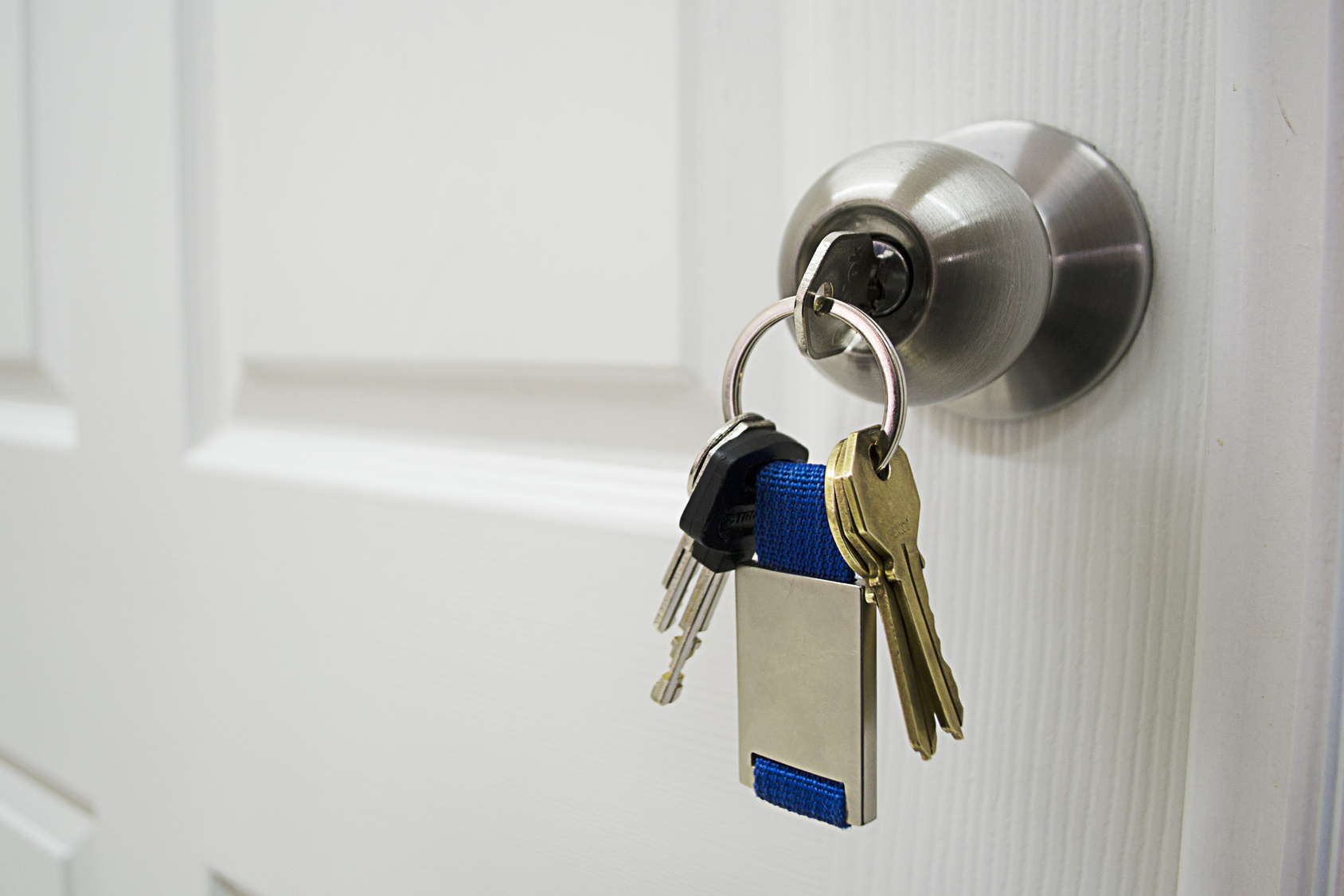 besoin d’un serrurier à gennevilliers ? intervention rapide pour ouverture de porte, installation et dépannage de serrures. devis gratuit et service professionnel 24h/24.