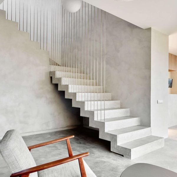 découvrez les avantages du sol en béton ciré : une solution moderne, durable et facile d'entretien pour sublimer votre intérieur avec un style élégant et personnalisé.