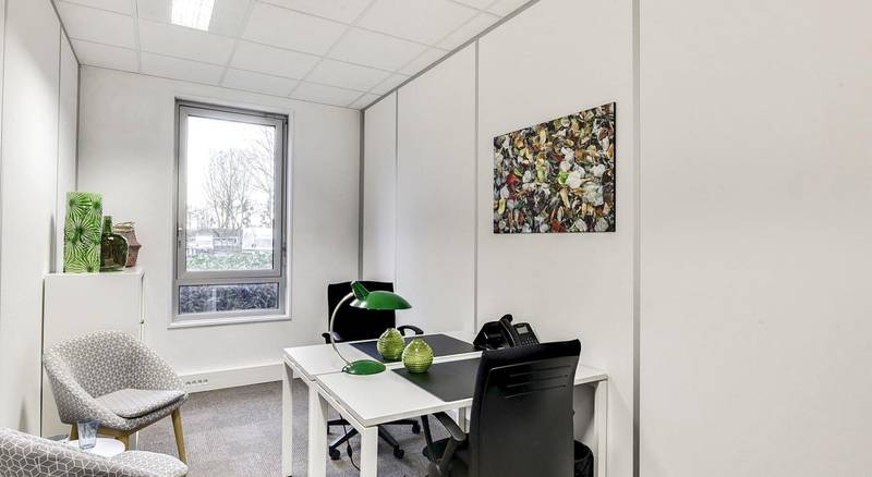 découvrez solutions espaces puteaux : des solutions sur-mesure pour l’aménagement, la location et la gestion d’espaces professionnels à puteaux. bénéficiez d’offres flexibles et adaptées à vos besoins.