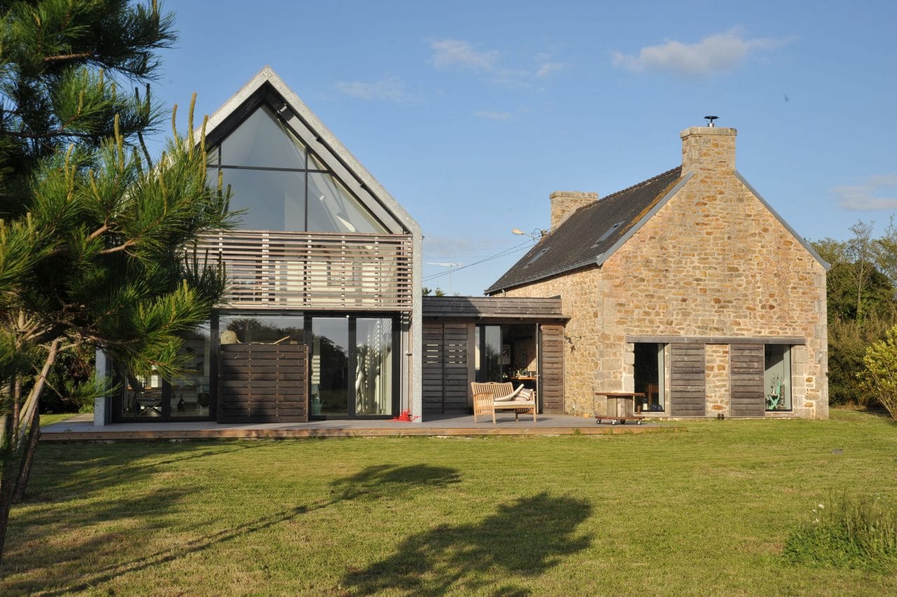 découvrez comment transformer une grange en un espace de vie unique et moderne. conseils, idées d'aménagement et astuces pour réussir votre projet de rénovation de grange.