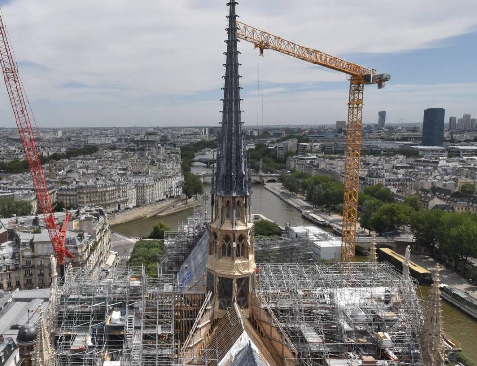 découvrez l'état d'avancement des travaux de restauration de notre-dame de paris, les défis relevés et les objectifs à atteindre d'ici 2030 pour redonner vie à ce monument emblématique.