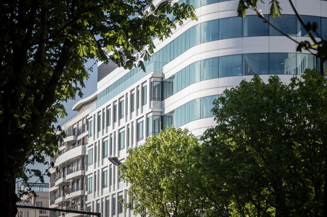 découvrez l'unicité de chaque appartement : des espaces sur-mesure, alliant confort moderne et caractère unique, pour une expérience de vie inégalée.