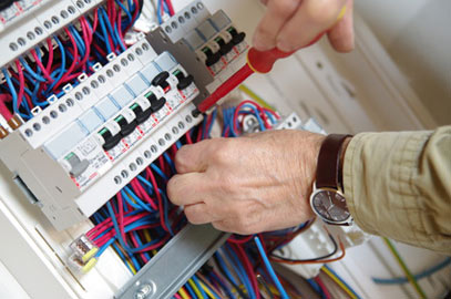 besoin d'une intervention rapide pour une urgence électrique à paris 75009 ? nos électriciens qualifiés sont disponibles 24h/24 et 7j/7 pour résoudre vos pannes et assurer votre sécurité.