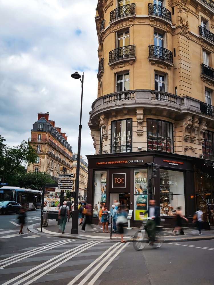 découvrez les délais moyens pour la réalisation d'une cuisine sur mesure dans le 20e arrondissement de paris : conseils, étapes et astuces pour mieux planifier votre projet.