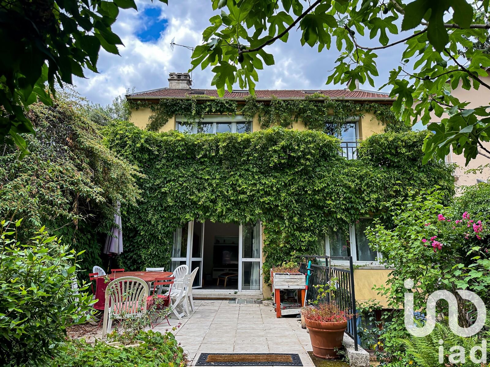 expert en rénovation de maison à sèvres (92310), nous transformons votre habitat avec qualité et professionnalisme. demandez votre devis personnalisé dès aujourd'hui.