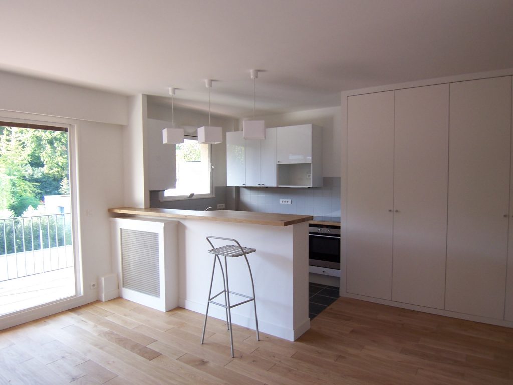 découvrez nos conseils et idées pour réussir une rénovation moderne : styles contemporains, matériaux innovants et astuces pour transformer votre intérieur en un espace tendance et fonctionnel.