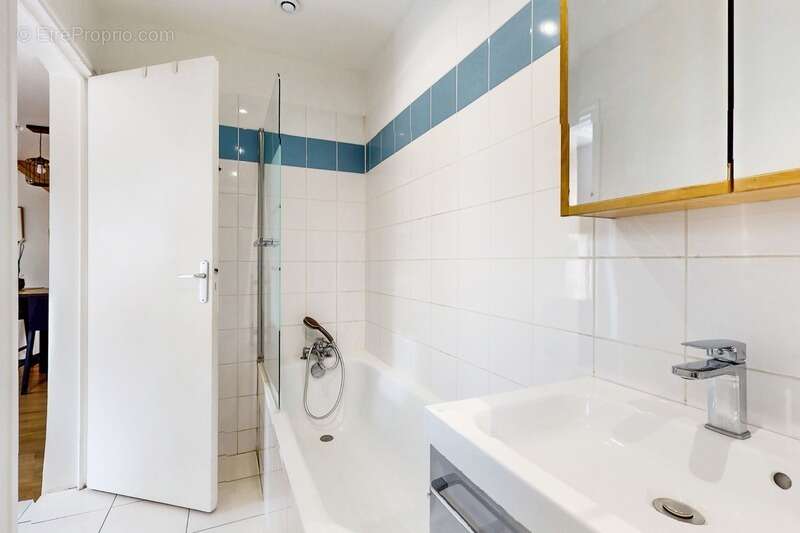 découvrez notre sélection de robinetterie à garches : mitigeurs, mélangeurs, robinets de salle de bain et cuisine, installation et dépannage. qualité professionnelle et conseils personnalisés.